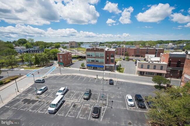 218 W Main St-Unit -203 in Salisbury, MD - Building Photo - Building Photo