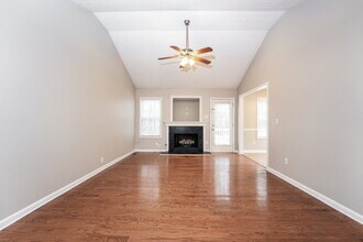 335 Shadowbrooke Cir SW in Loganville, GA - Foto de edificio - Building Photo