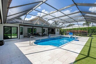 2903 Banyan Blvd Cir NW in Boca Raton, FL - Building Photo - Building Photo