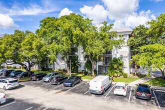 Belasera at Pine Island in Plantation, FL - Building Photo - Building Photo