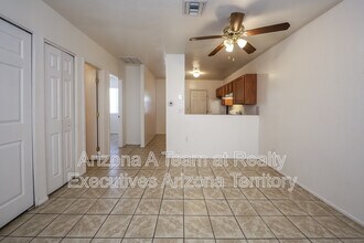 2635 N Fontana Ave in Tucson, AZ - Foto de edificio - Building Photo