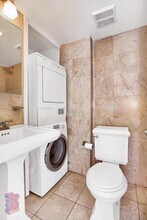 51 Leroy St, Unit 4C in New York, NY - Foto de edificio - Building Photo