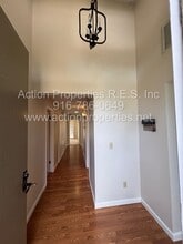5110 Village Oaks Dr in Rocklin, CA - Building Photo - Building Photo
