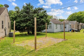 1835 Dalton St in Alcoa, TN - Building Photo - Building Photo
