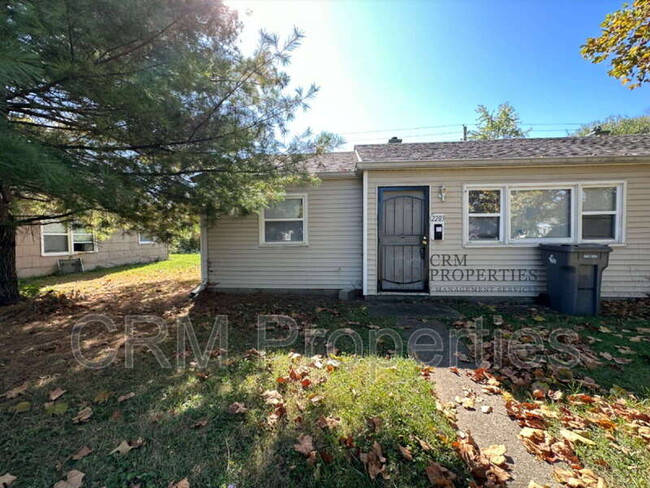 property at 2203 Admiral Dr