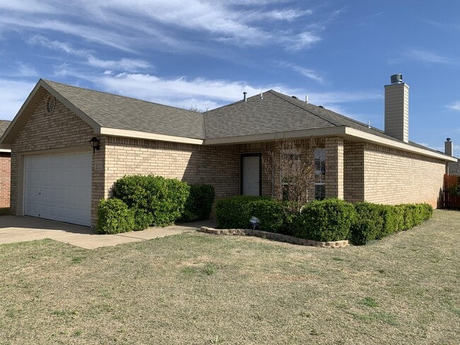 6525 91st Pl in Lubbock, TX - Foto de edificio - Building Photo