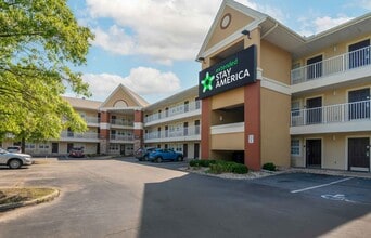Furnished Studio-Virginia Beach - Independ in Virginia Beach, VA - Foto de edificio - Building Photo