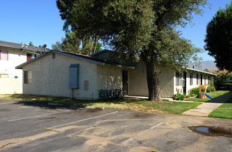 1357 W Stoneridge Ct in Ontario, CA - Building Photo - Building Photo