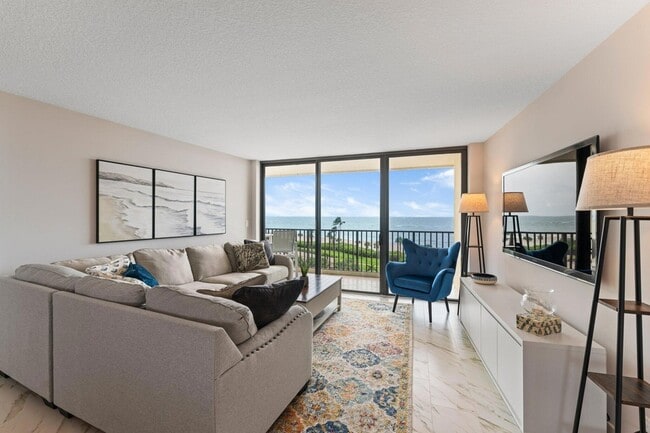 300 Ocean Trail Way, Unit 607 in Jupiter, FL - Building Photo - Building Photo