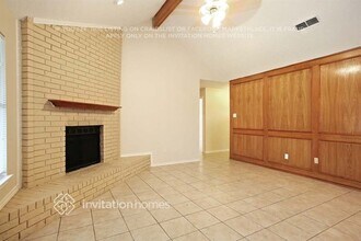 4817 Creekridge Ln in Garland, TX - Building Photo - Building Photo