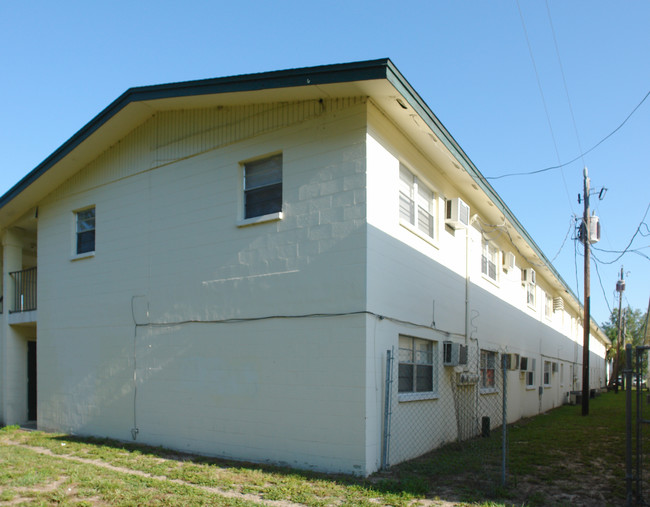 1717 Dixon Blvd in Cocoa, FL - Building Photo - Building Photo