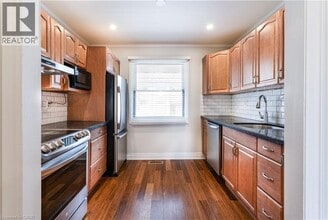 85 Albright Rd in Hamilton, ON - Building Photo - Building Photo