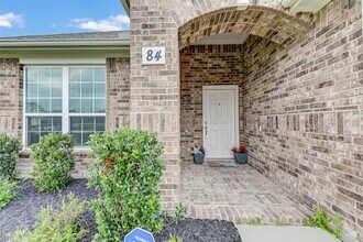 84 Linnwood Dr in Roman Forest, TX - Building Photo - Building Photo