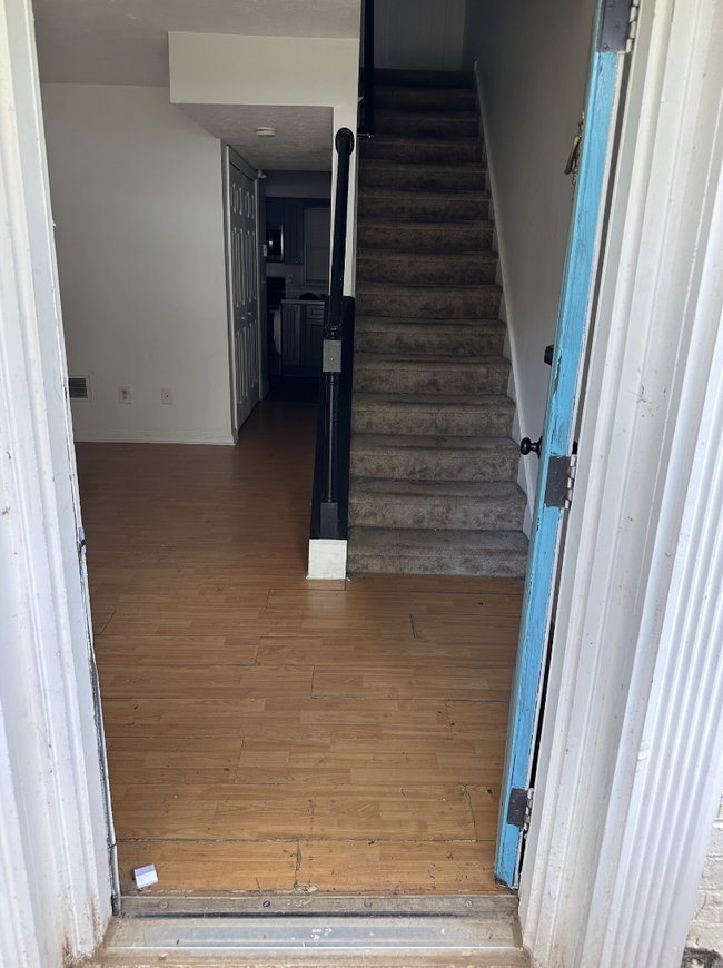 835 Burns Walk Ct NW, Unit 835 in Lilburn, GA - Building Photo - Building Photo