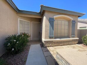 10704 Warrior Ct in Las Vegas, NV - Building Photo - Building Photo