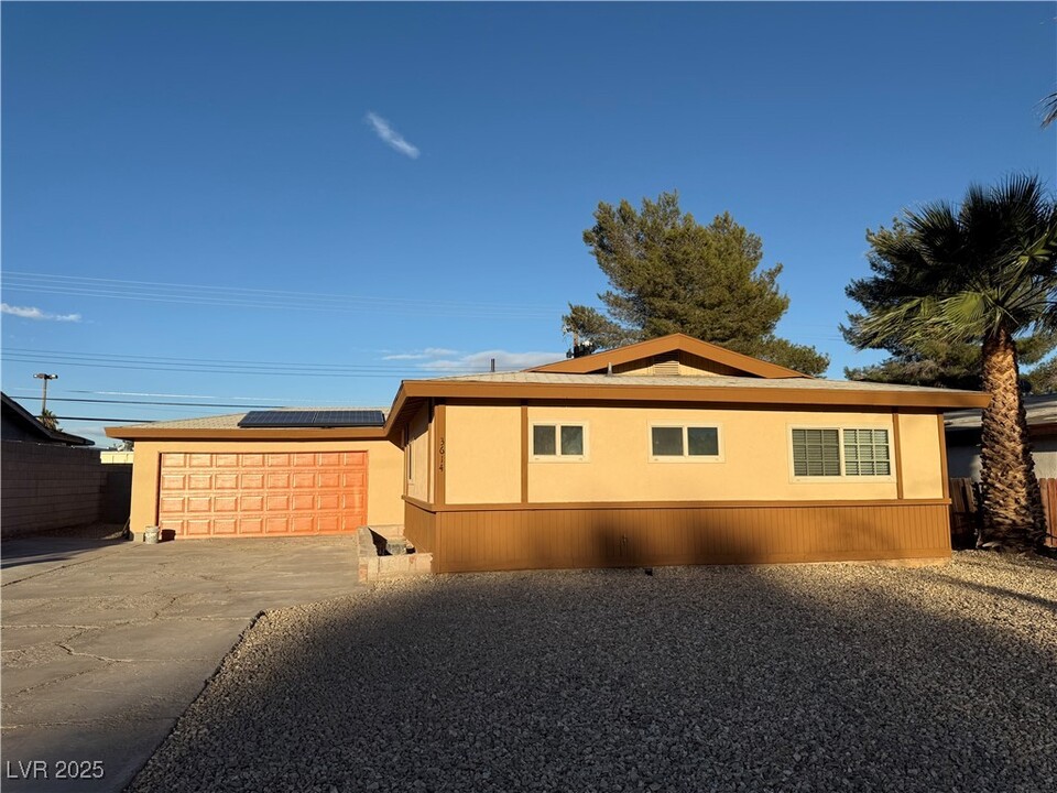 3614 Florrie Ave in Las Vegas, NV - Building Photo