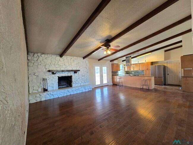 1091 C R G in Clovis, NM - Foto de edificio - Building Photo