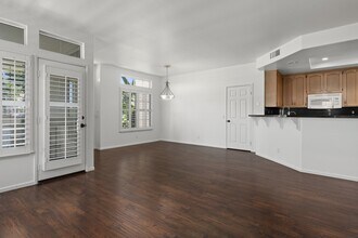 12650 Springbrook Dr in San Diego, CA - Building Photo - Building Photo