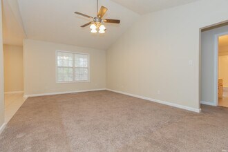 7778 Sandalwood Dr in Newburgh, IN - Building Photo - Building Photo