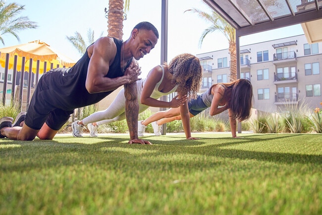 NOVEL Val Vista by Crescent Communities