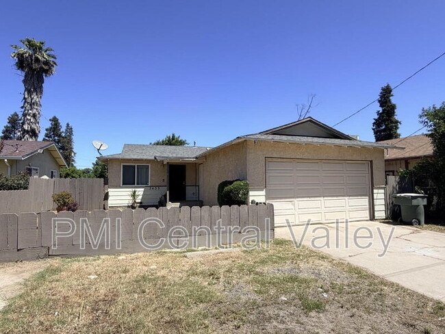 property at 2433 W Hatch Rd