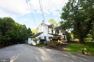 235 Blue Rock Rd in West Chester, PA - Building Photo - Building Photo