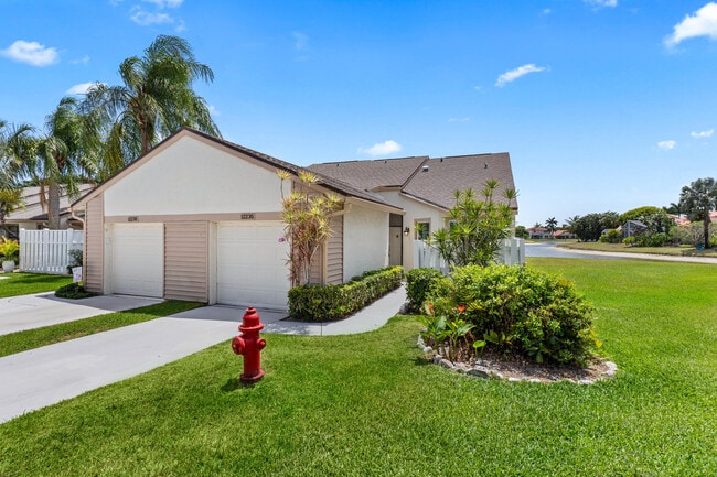 12235 Forest Greens Dr in Boynton Beach, FL - Building Photo - Building Photo