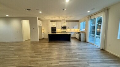 2675 Claudia Ln in Brentwood, CA - Building Photo - Building Photo
