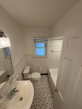 13698 Cedar Rd in University Heights, OH - Building Photo - Building Photo