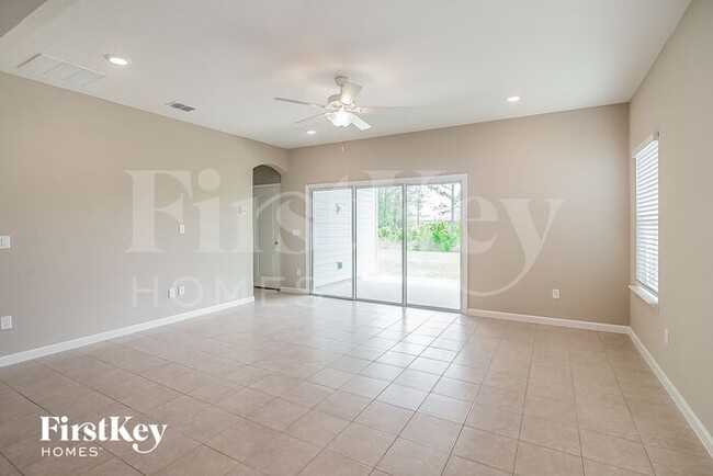 5476 Preston Bentley Dr in Jacksonville, FL - Building Photo - Building Photo