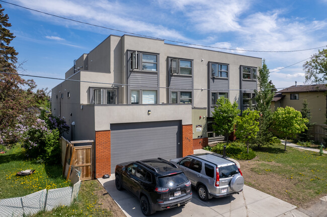 1312 25 St SE in Calgary, AB - Building Photo - Building Photo