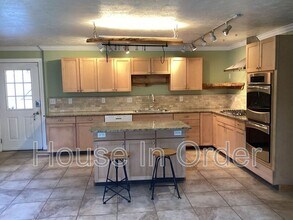 6 Star Berry Ln in Fairview, NC - Building Photo - Building Photo