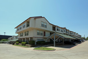 Villas of Bent Trails Apartments