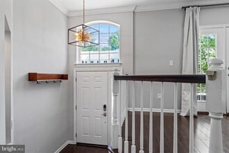 6692 Ordsall St in Alexandria, VA - Building Photo - Building Photo