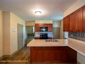2704 NY-9H in Kinderhook, NY - Building Photo - Building Photo