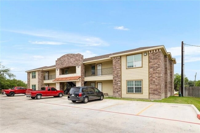 416 E 5th St, Unit A2 in Weslaco, TX - Building Photo - Building Photo