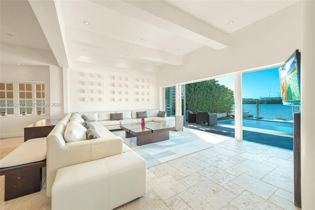 224 S Coconut Ln in Miami Beach, FL - Building Photo - Building Photo