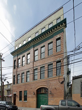 185-187 Webster Ave in Jersey City, NJ - Building Photo - Building Photo