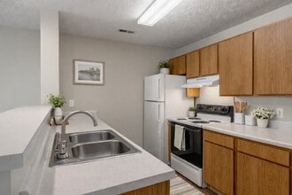 Golf Pointe in Galloway, OH - Foto de edificio - Building Photo