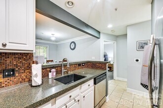 1162 W 1st St in Charlotte, NC - Building Photo - Building Photo