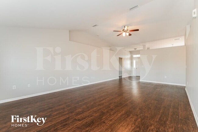 1612 NW 23rd Terrace in Cape Coral, FL - Foto de edificio - Building Photo