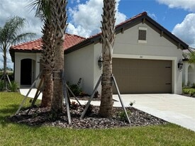261 Potenza Lp in Nokomis, FL - Building Photo