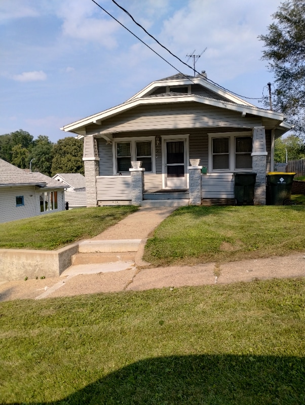 2400 S Henry St