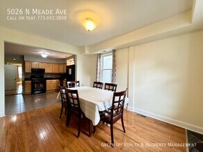 5026 N Meade Ave in Chicago, IL - Building Photo - Building Photo