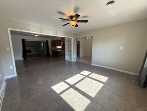 915 14th St E in Bradenton, FL - Building Photo - Building Photo