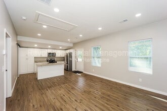 94 Arnco Second St in Newnan, GA - Building Photo - Building Photo
