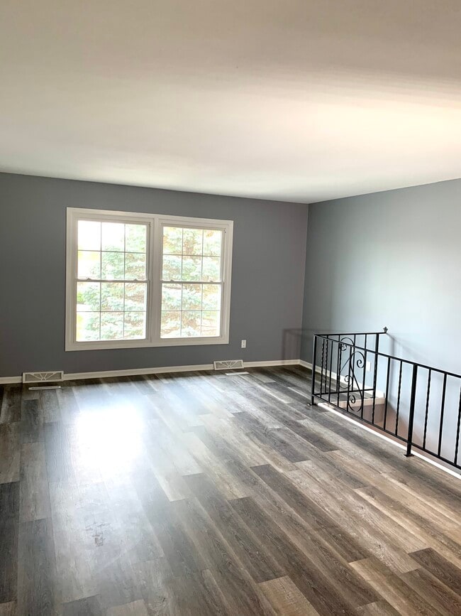 1945 NW 90th St in Clive, IA - Building Photo - Building Photo