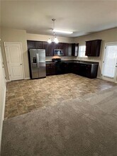 586 Grenier Terrace NE in Lawrenceville, GA - Building Photo - Building Photo
