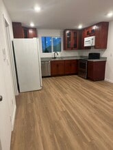 1880 Phillips Ln in Antioch, CA - Building Photo - Building Photo