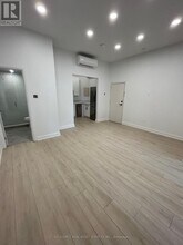 754 Queen St E in Toronto, ON - Building Photo - Building Photo